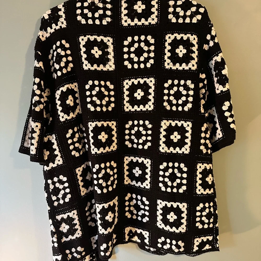 Abercrombie and Finch - Crochet shirt - Picture 3 of 3